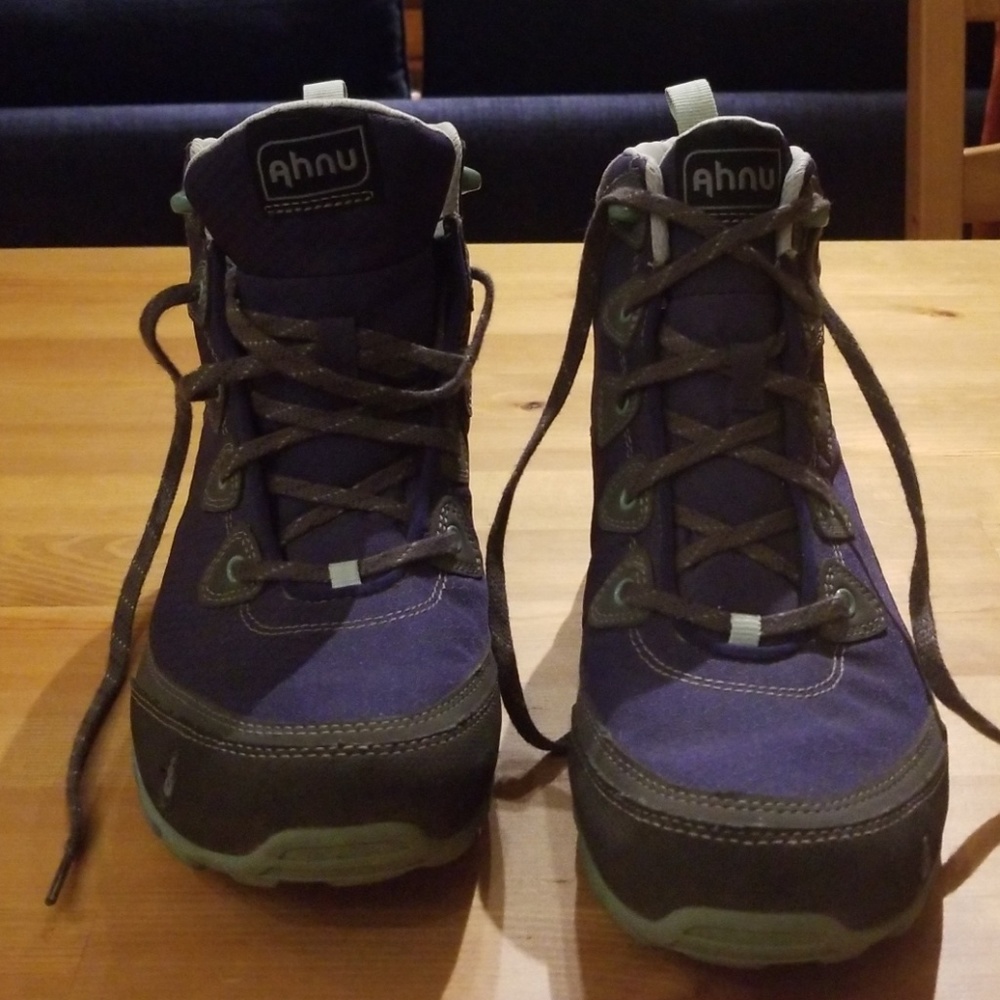 Ahnu Sugarpine Hiking Boots